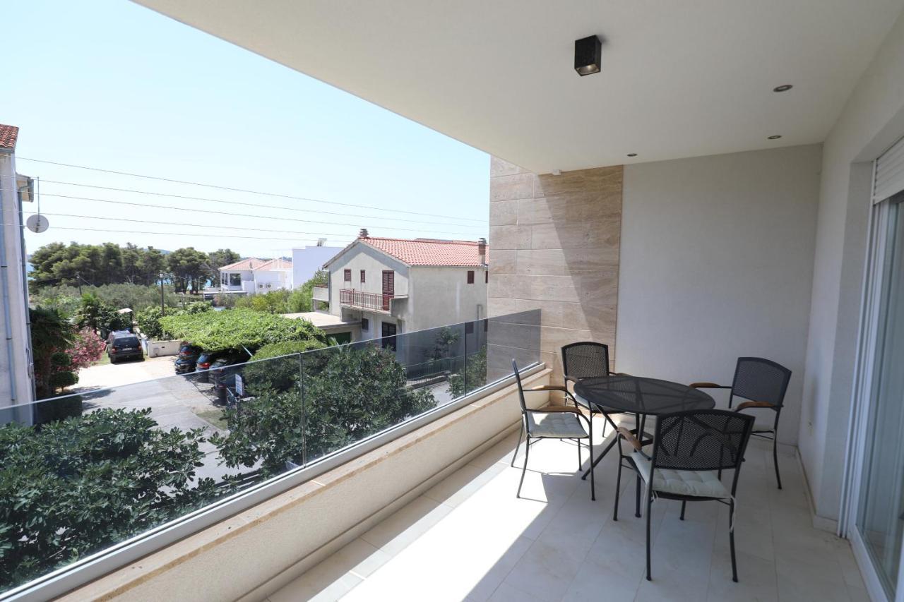 Smil'E Apartments Vodice Eksteriør billede