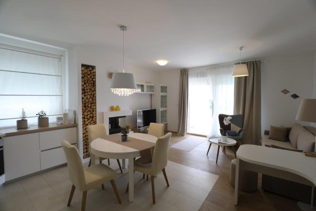 Smil'E Apartments Vodice Eksteriør billede